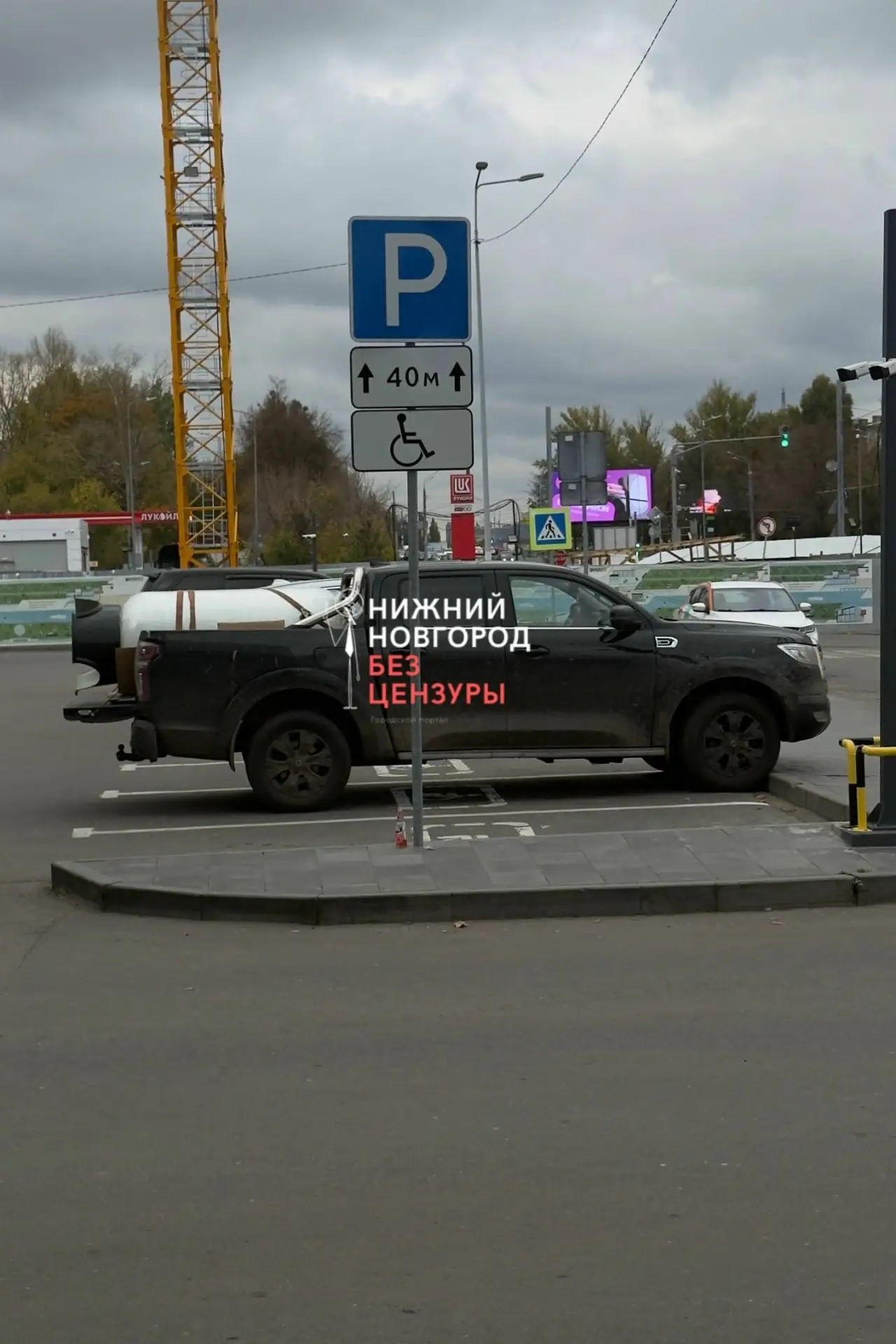 Нижегородцы видимо так устали стоять в очередях за бензином, что решили тюнинговать маш...