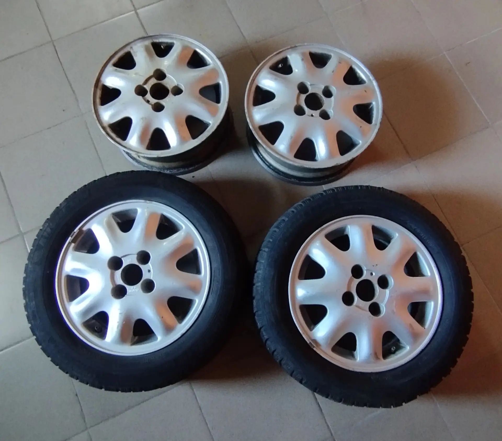 Продам/обменяю диски. 14R 4/100. Обменяю на 15R 4/100. Продажа 8к. Луганск. +79596686898