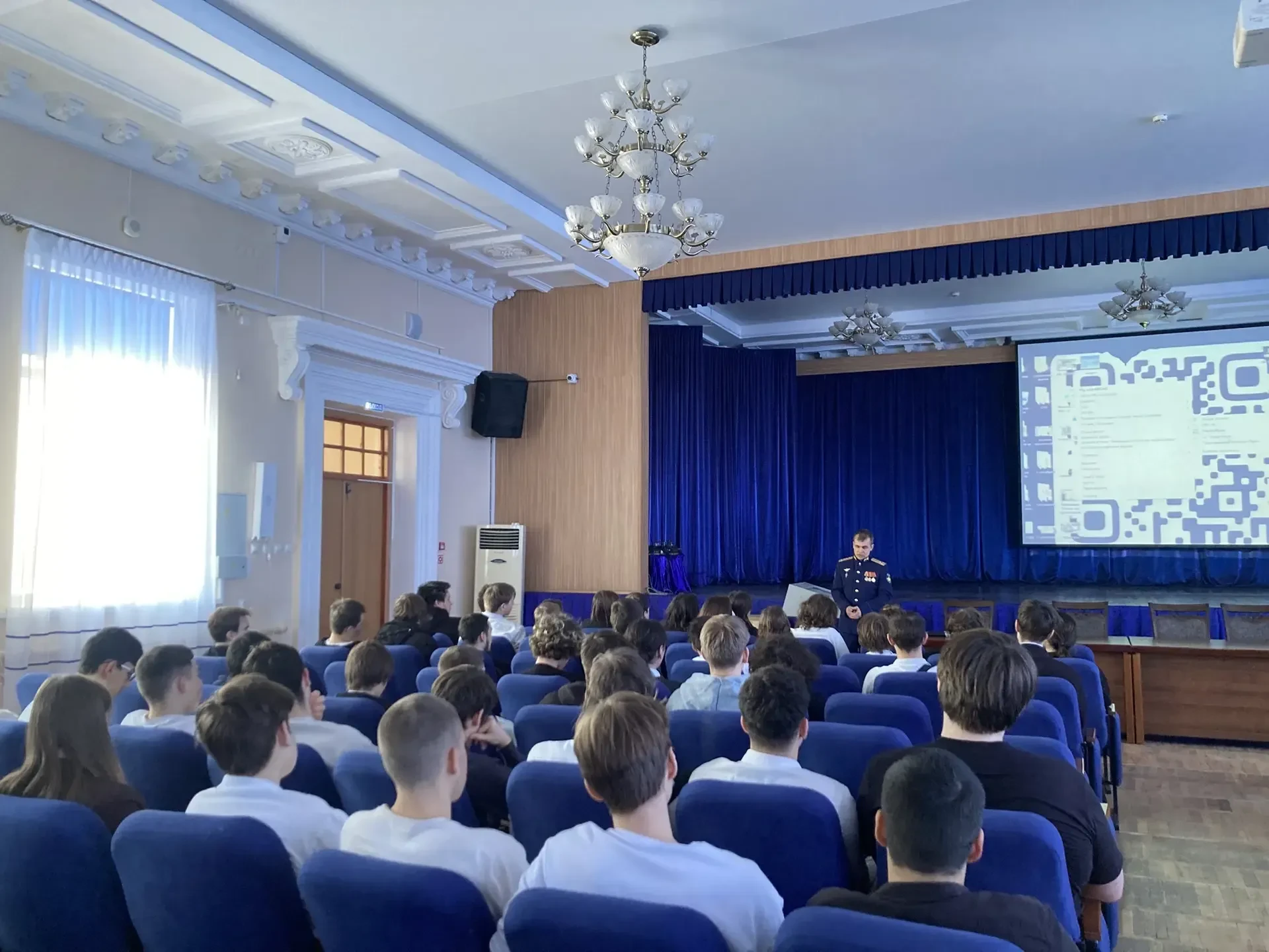 Встреча с будущим: студенты выпускных курсов техникума пообщались с представителем Военно‑космическо