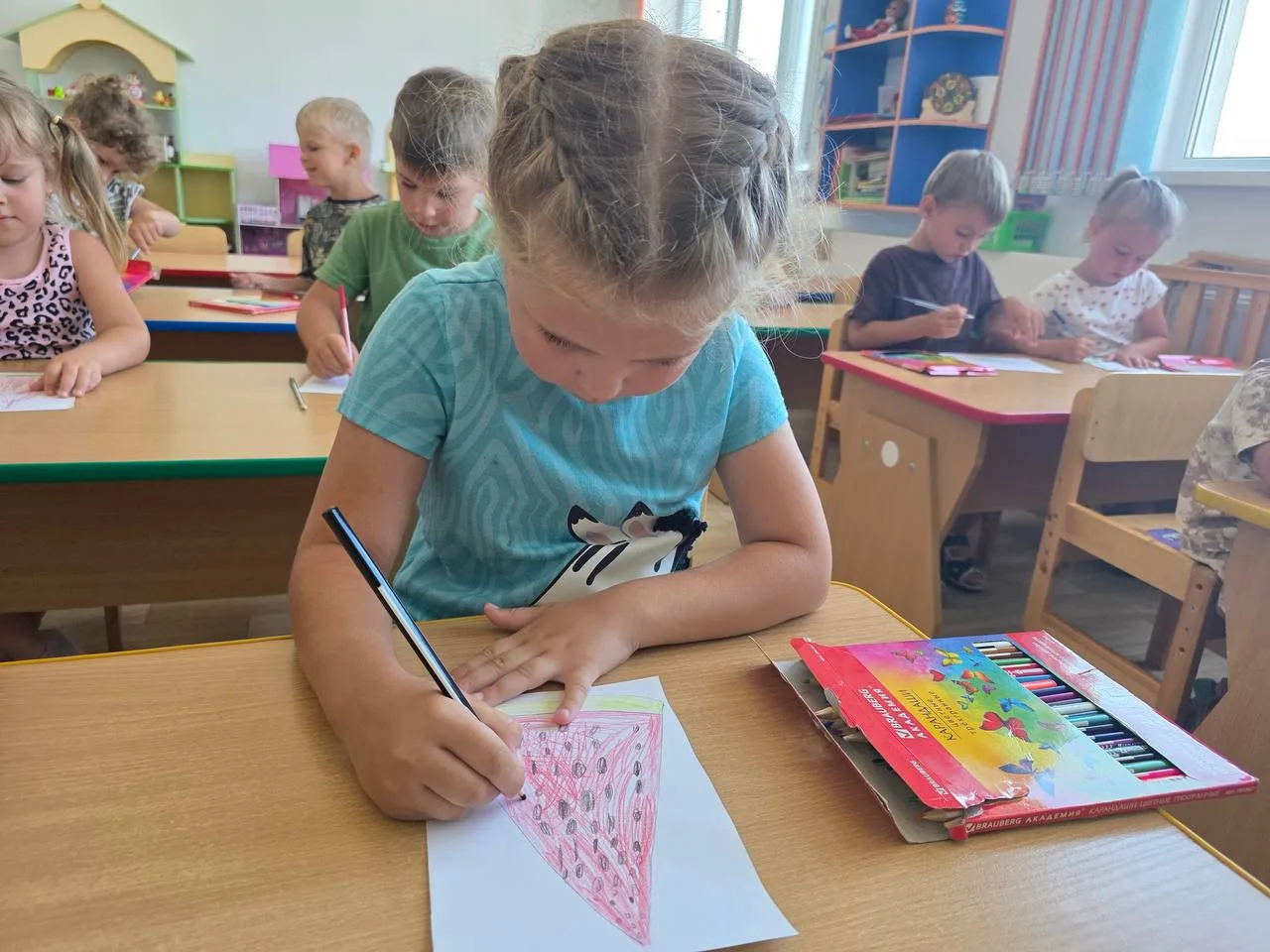 🍉 Арбузное настроение: сочные факты и яркие рисунки!