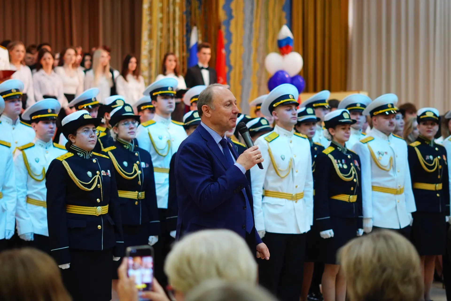 🎓 26 мая в нашей школе для выпускников 11-х классов прозвенел Последний звонок — важны...