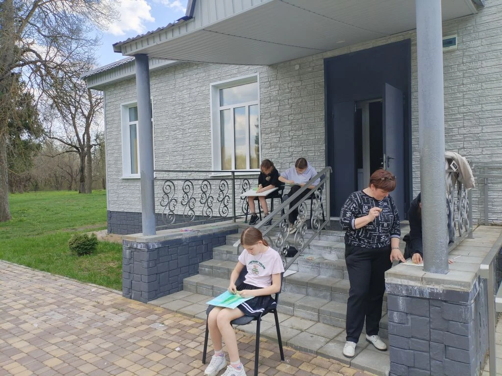 Пленэрный практикум Сараевской ДШИ на территории Сараевского районного краеведческого м...