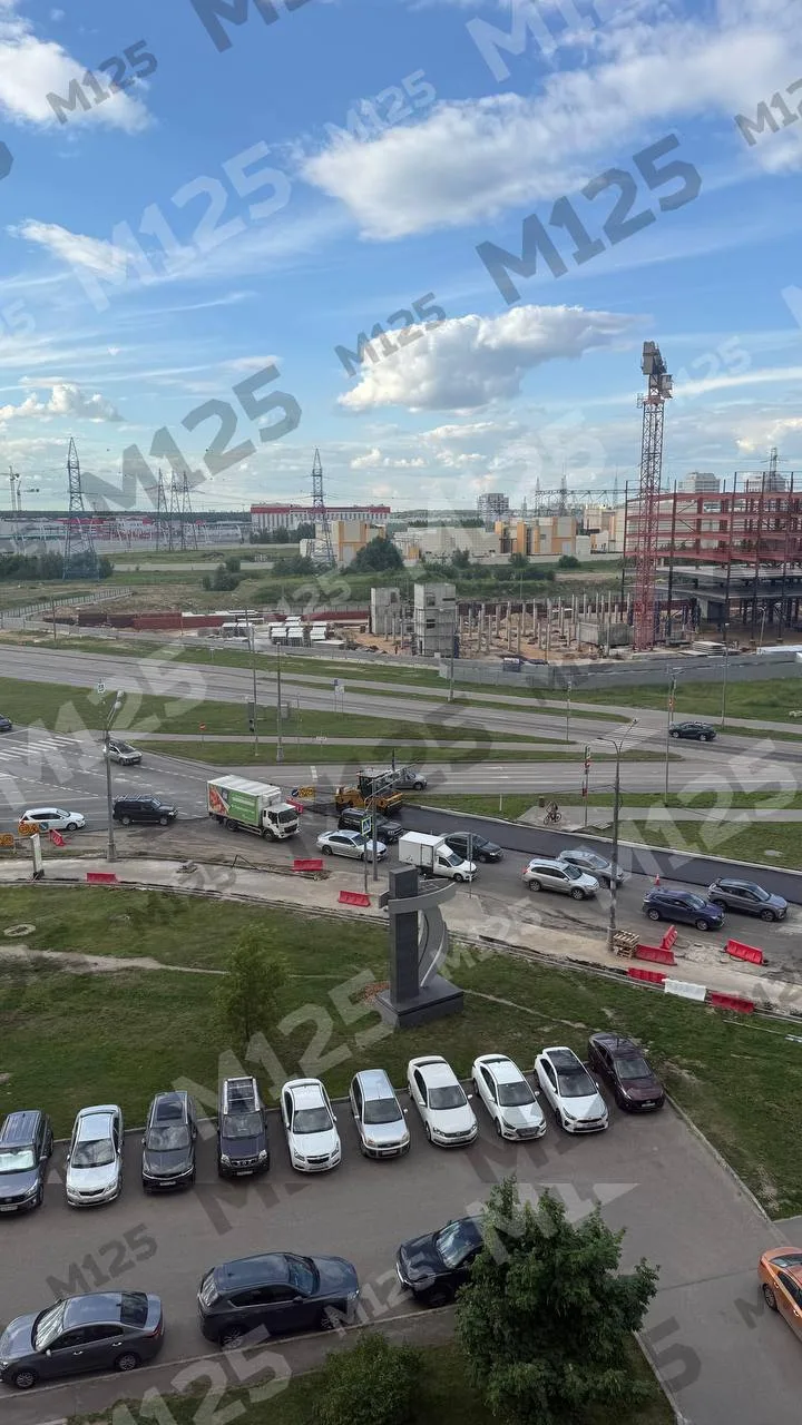 На Покровской продолжается благоустройство улицы.