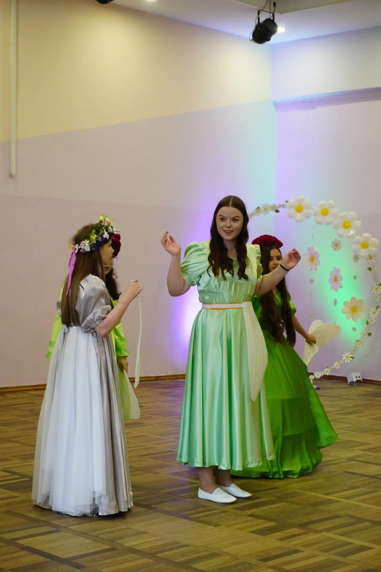 🌼 В городском культурно-досуговом центре Ивангорода ярко и тепло отметили День семьи, ...