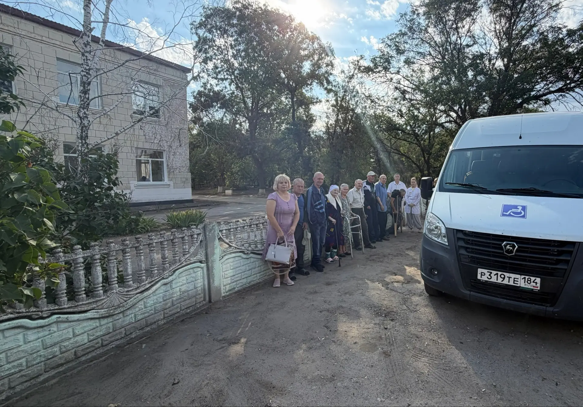 🌾 Прогулка сквозь время: подопечные пансионата в селе Чкалово 🌾