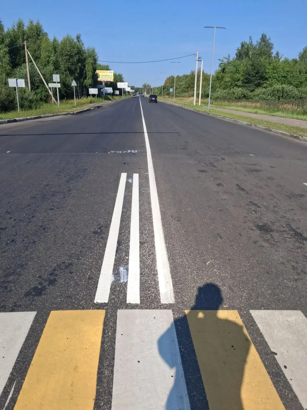 🚧 В Шатуре нашли новый уровень дорожной разметки — тройную сплошную! 😂

Прямо перед пешеходным пер