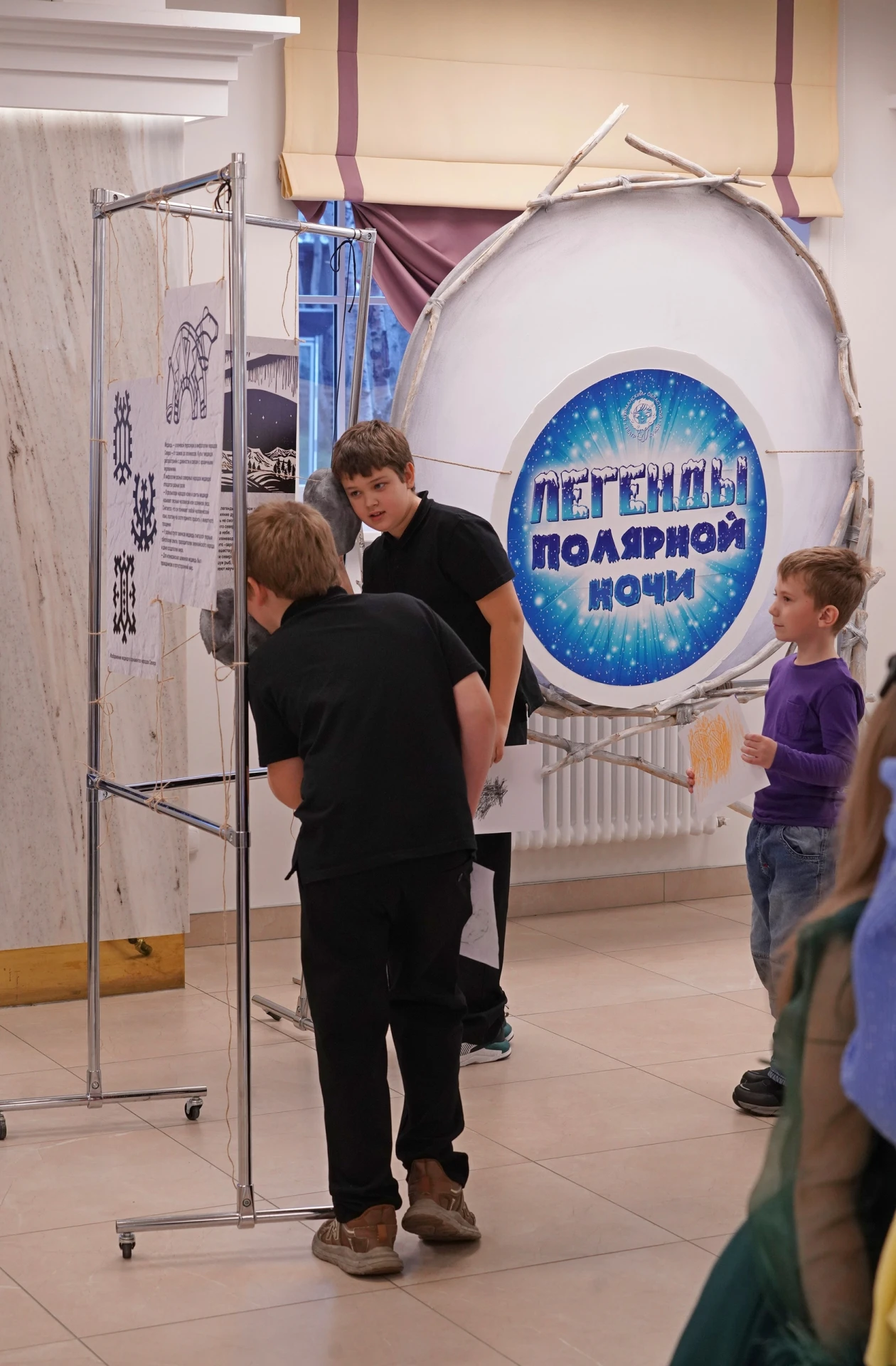 Сегодня в честь юбилея Мурманска в нашем театре кукол прошёл показ спектакля «Легенды п...