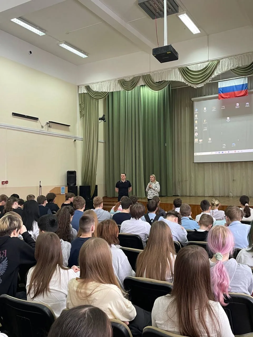 2 марта для учащихся 7-х классов была организована встреча с инспектором ОДН ЛУ МВД России младшим л