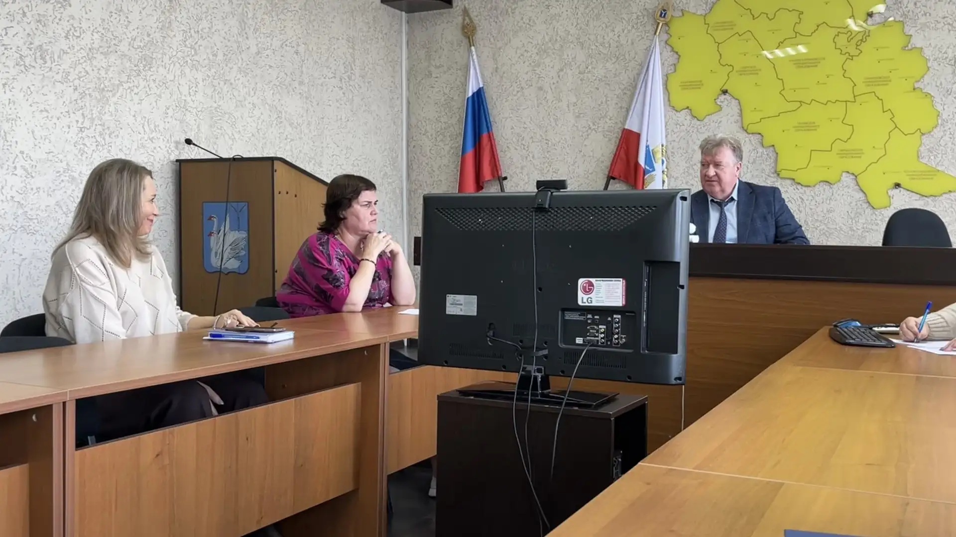 Принял участие в видеоконференцсвязи под председательством заместителя председателя Пра...