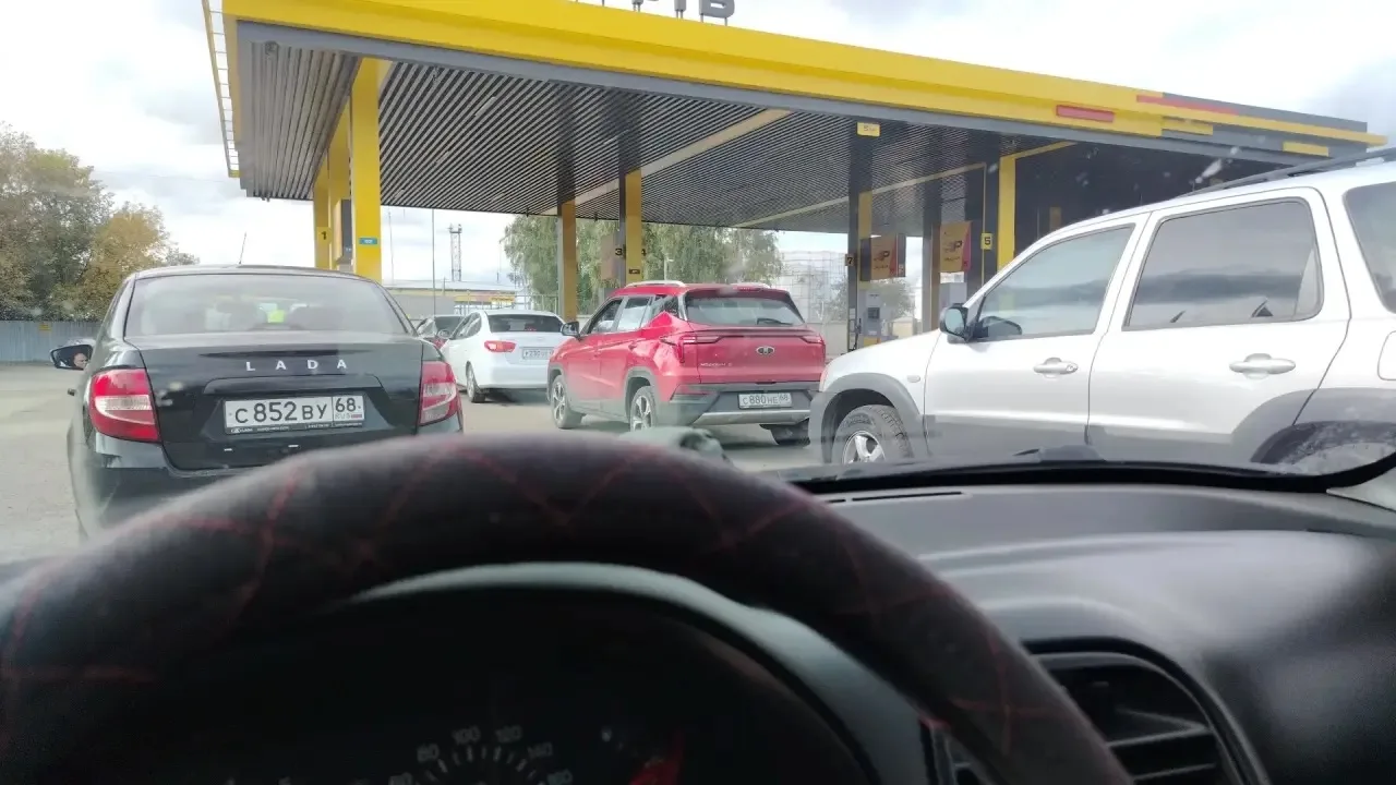 ⛽️Нефтебаза 92, вся очередь в кадре!