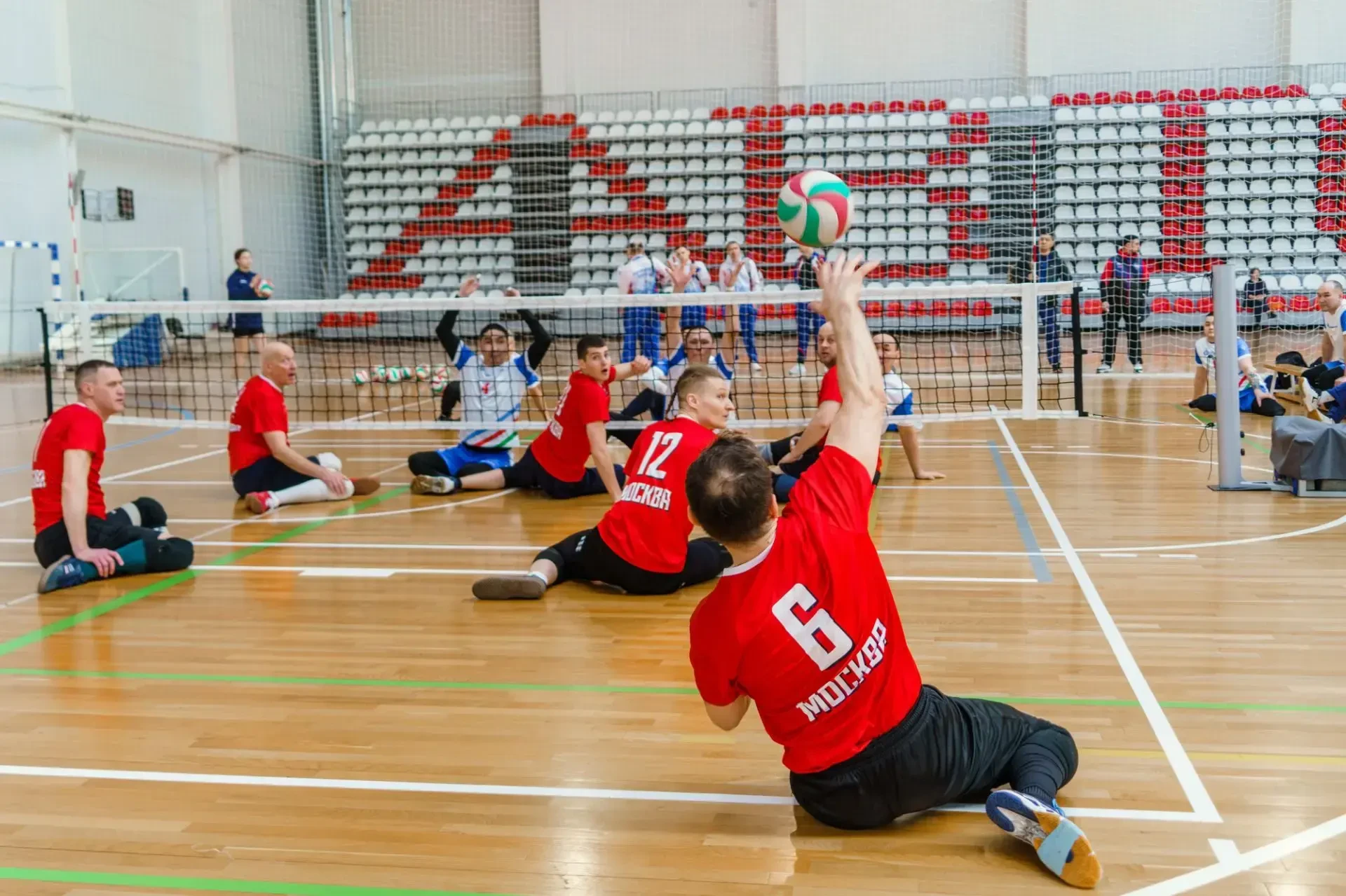 🏐 В Калининграде завершился первый круг чемпионата России по волейболу сидя в лиге «А». В турнире уч