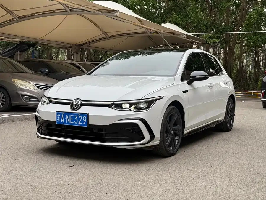 Volkswagen Golf 280TSI DSG R-Line