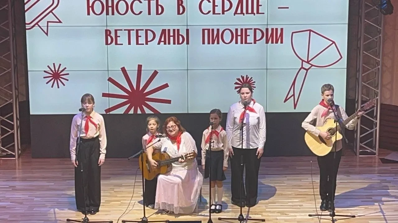 Дворец пионеров — в эпицентре праздничных событий и добрых дел столицы!  🗓️ 19 мая Малый зал распахн