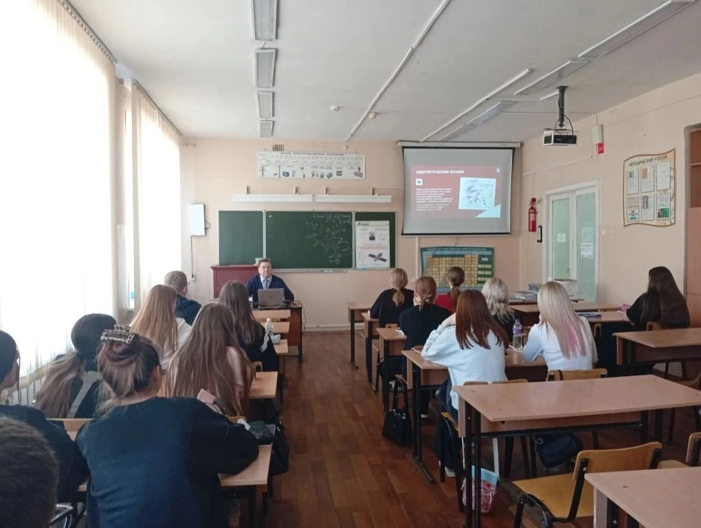Память, высеченная в сердце: Лекция в техникуме к Дню памяти жертв геноцида