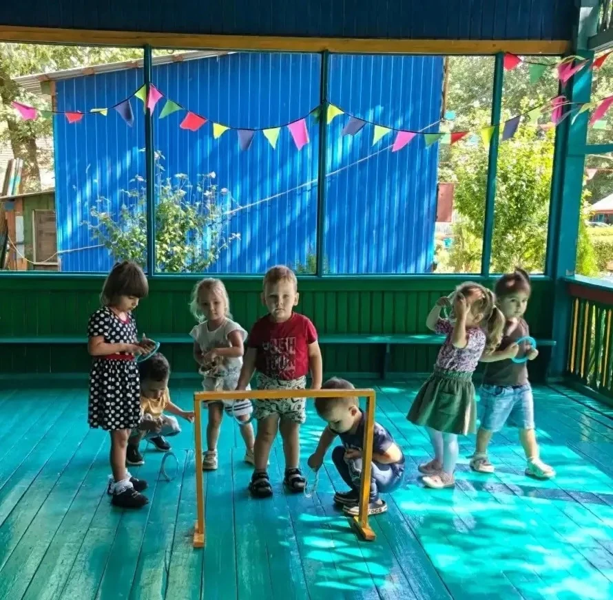 🚩😊 Спортивное развлечение «Наш любимый детский сад» во 2-й младшей группе «Дружная се...