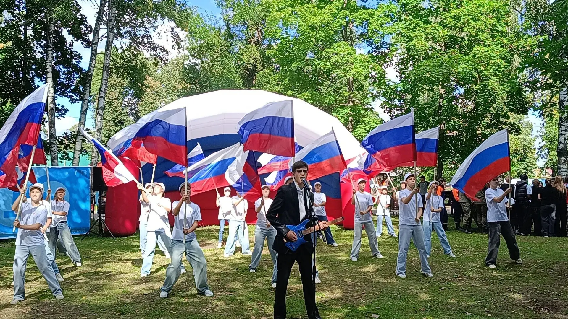22 августа 2026 года благодарим выпускника 11 "А" класса МБОУ "СШ № 2" г. Иваново Роман...