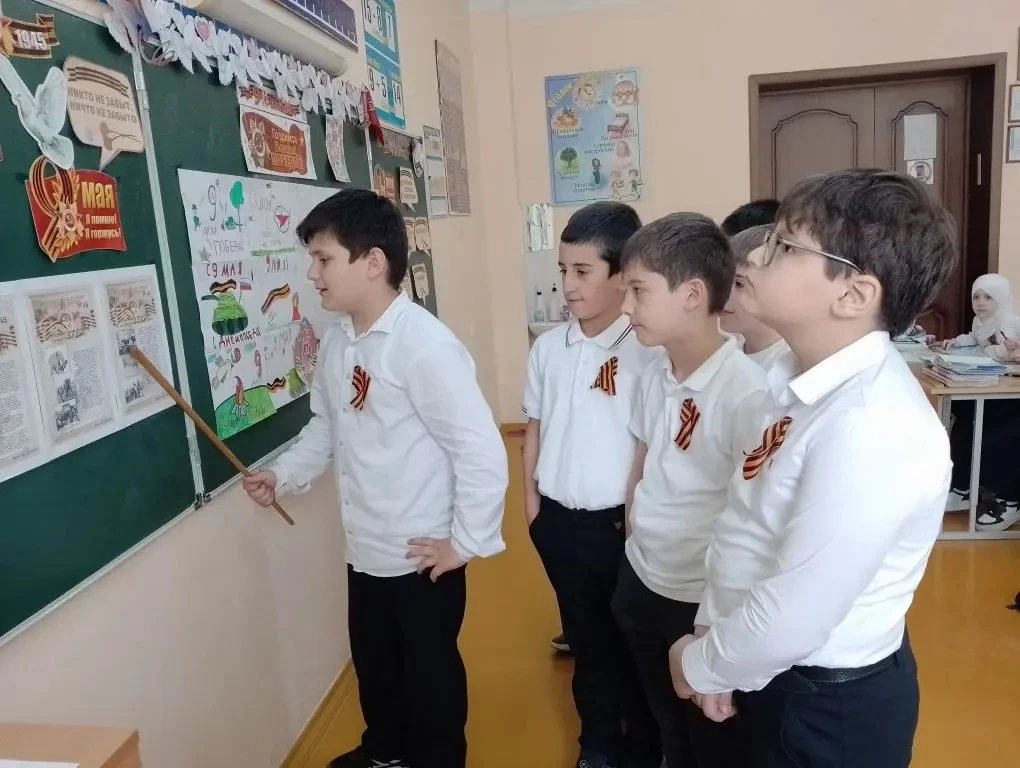 7 мая 2026 года , в 3 «А» классе прошёл особенный классный час, посвященный Дню Победы. Наш замечате