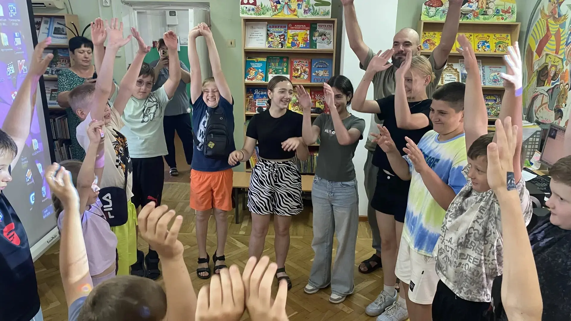🏆 ПАТРИОТЫ, СПОРТ И ЗДОРОВЬЕ: ИДЕАЛЬНОЕ ТРИО ОТ ЦДТ! 💪🇷🇺

🔥 Сегодня в городской детской библиот