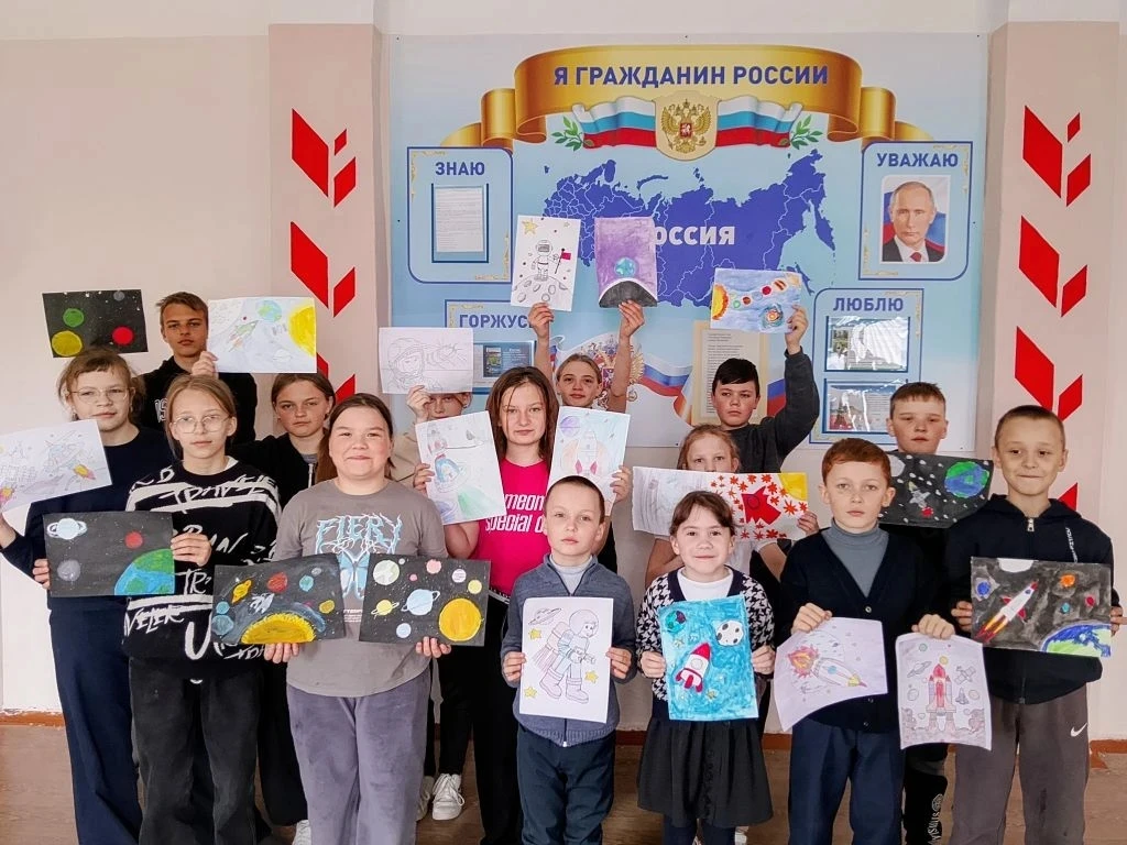 🚀 Космос глазами детей: в Луначарской ООШ отметили День космонавтики!