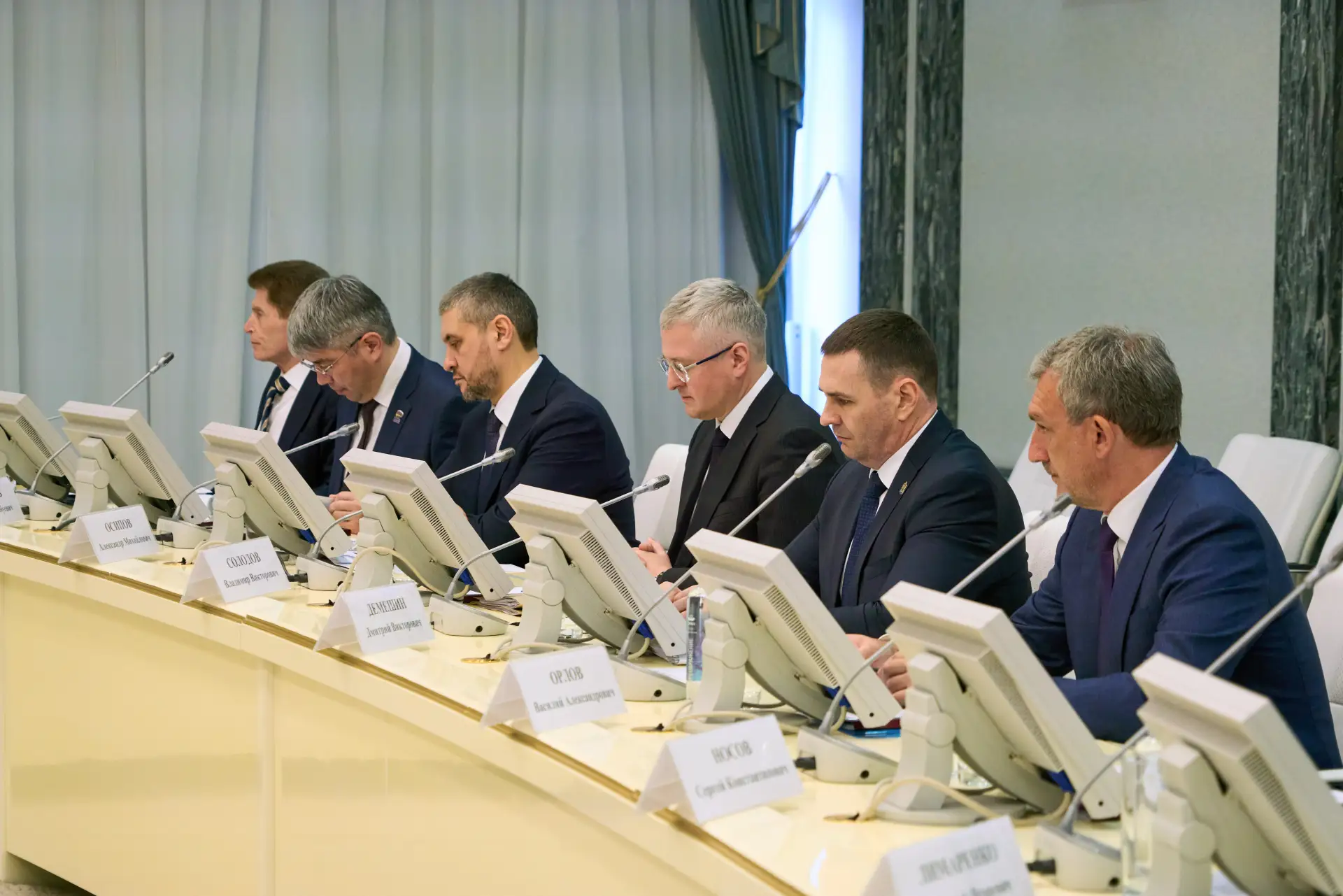 Сегодня под руководством Юрия Петровича Трутнева вместе с коллегами из регионов ДФО работали на засе