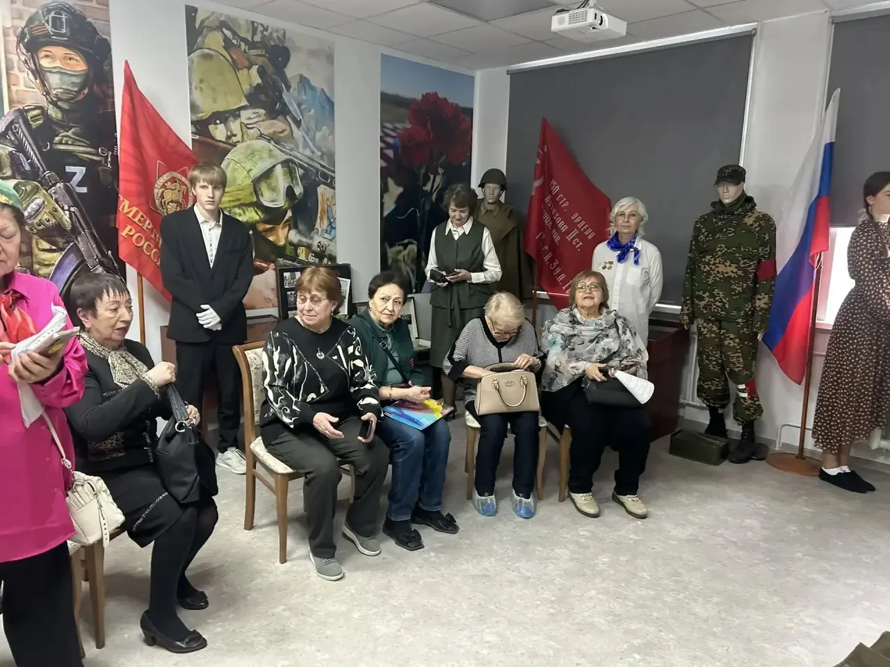 В музее  Воинской Славы МБОУ «Гимназия №6» состоялся выездной этап городского смотра-конкурса школьн