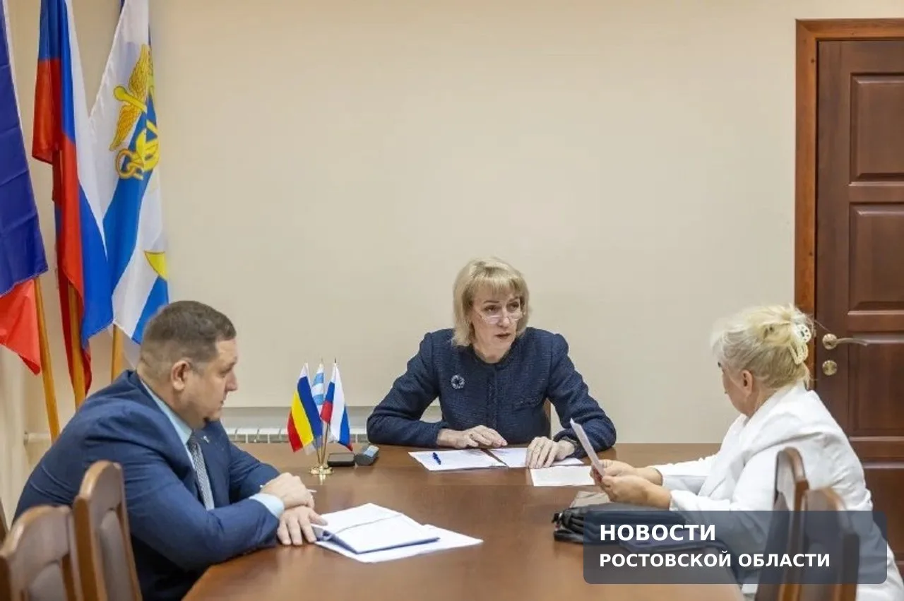 Глава Таганрога провела приём по жилищным и коммунальным вопросам