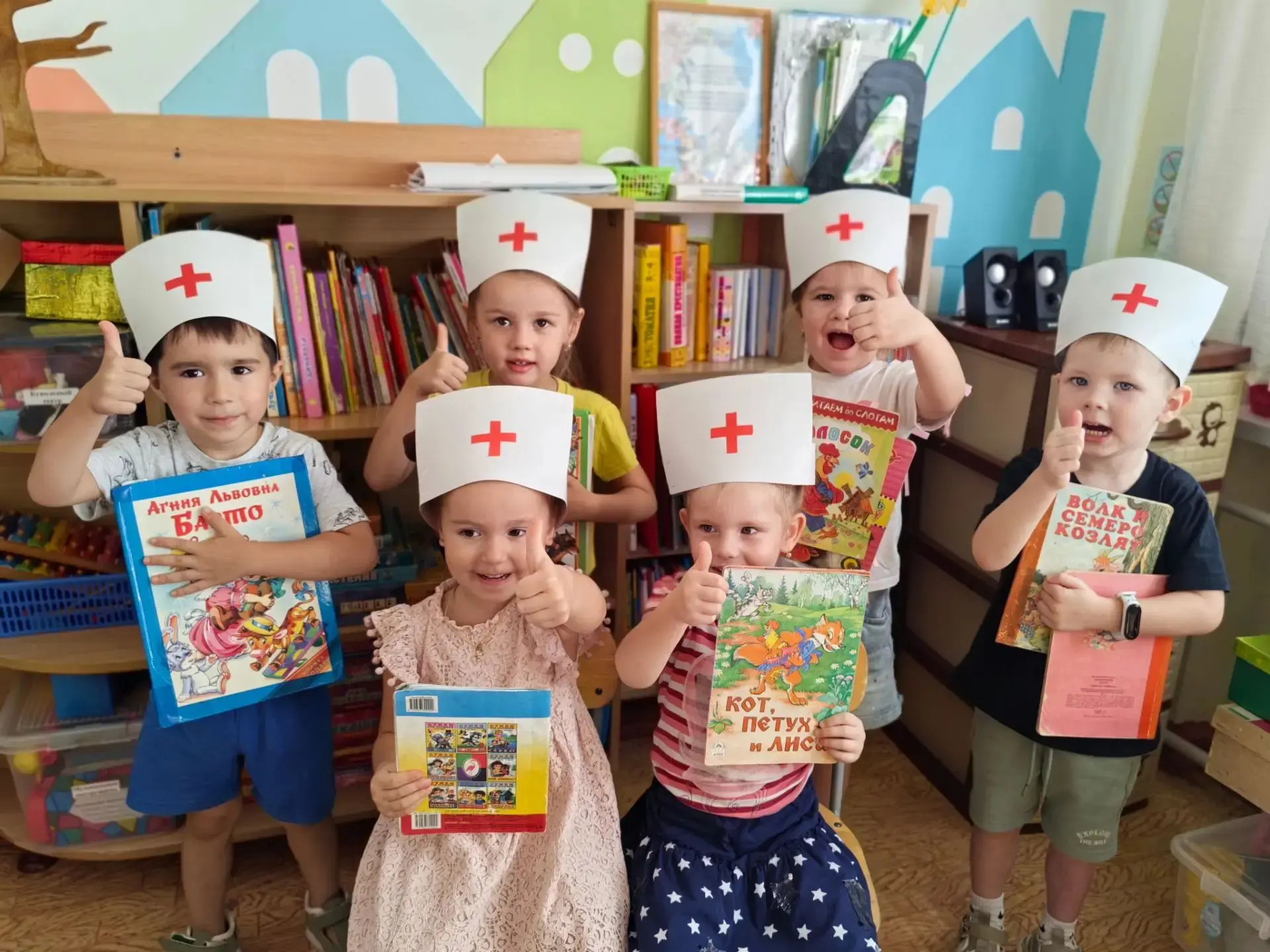 📚 Ребята группы "Радуга" превратились в юных докторов! 🩺