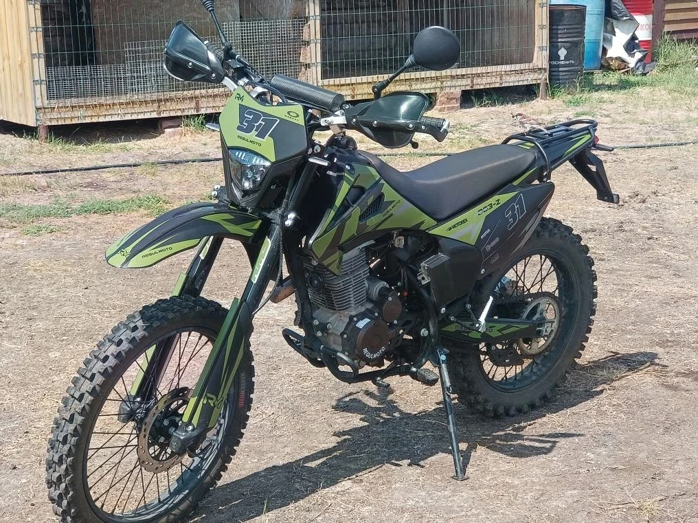 Продаю эндуро - мотоцикл Regulmoto Sport 003 Z ( в отличном состоянии )
Мотоцикл обслуживался воврем