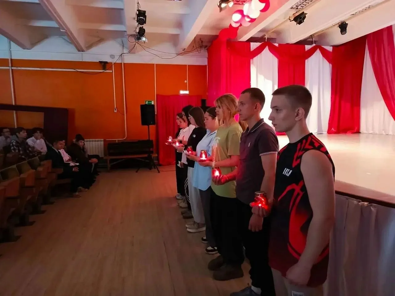 В сельском Доме культуры Бора прошел митинг «Беслан - ты в памяти навечно»