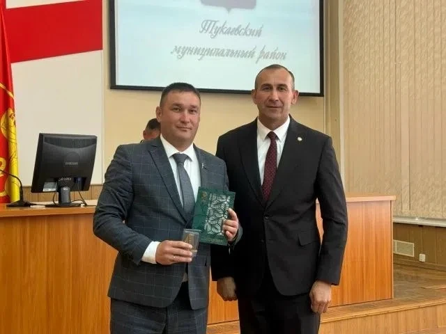 🏡Мәләкәс авыл җирлеге башлыгы 💫Руслан ИВАНОВ Россия Федерациясе оборонасын ныгытуга һәм Россия Кор
