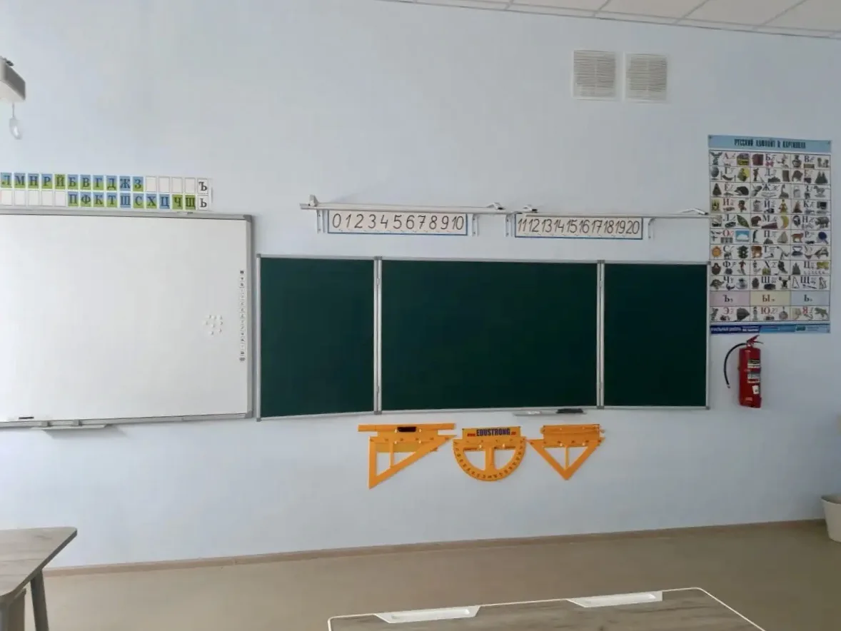 📚 В 3 «В» — СВЕТЛО, СВЕЖО И УЮТНО 📚

Кабинет 3 «В» класса готов к новому учебному году! Здесь всё 