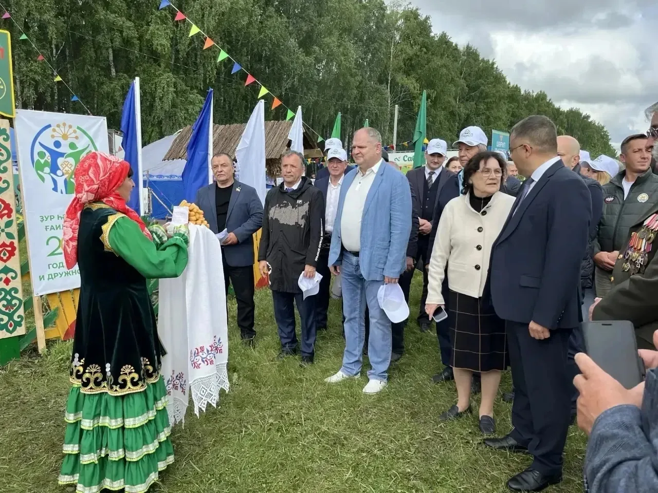 Сабантуй в Кушнаренково: дружба народов, традиции и единство

Сегодня вместе с заместителем Председа