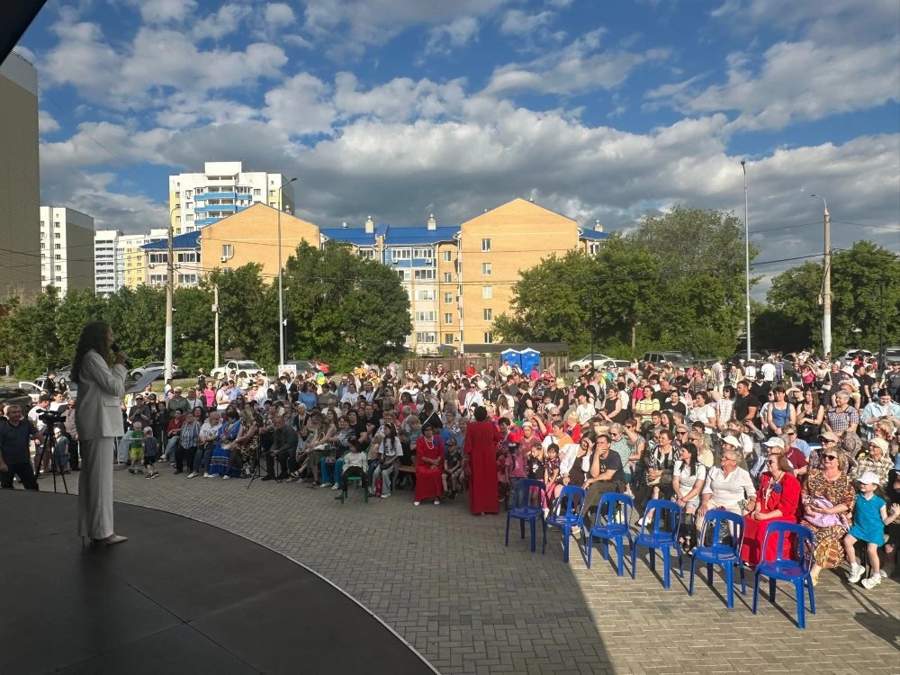 Россия во все времена- Родина моя. В парке Южный на Илекской накануне прошел праздник, ...