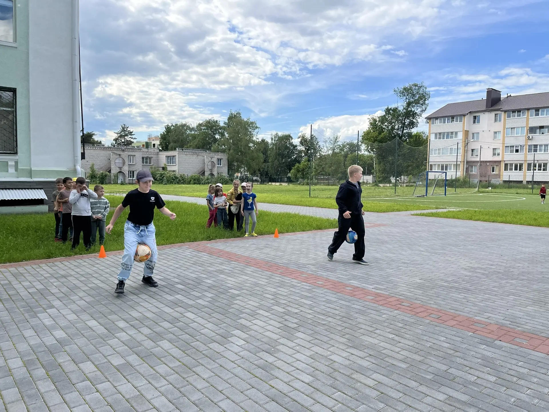 🎉 3-й день дворовой площадки: «Наши забавы» — полный улёт! 🎲