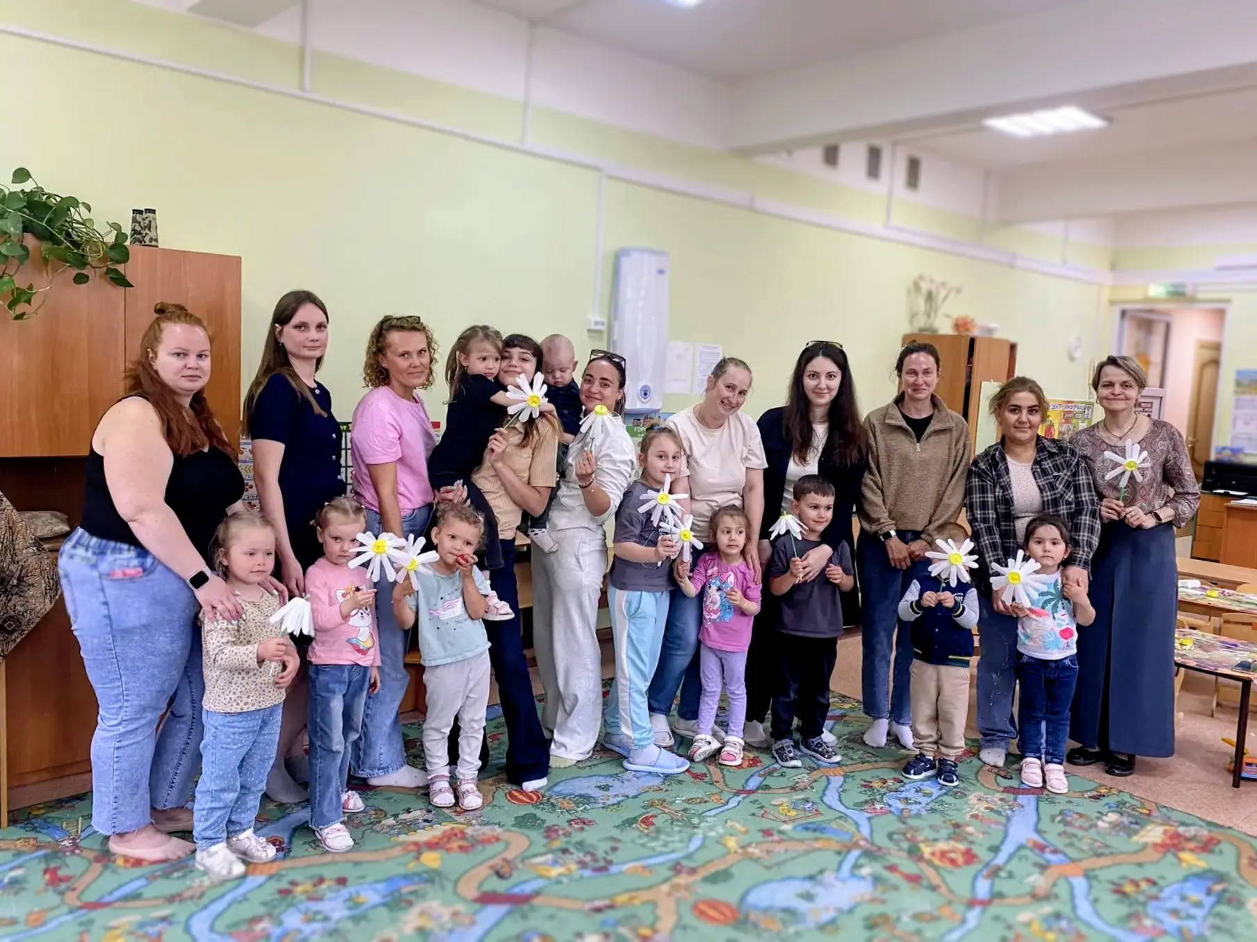 💮Семейное творчество в группе «Капельки»🖌️
Вчера во второй младшей группе «Капельки» царила особен
