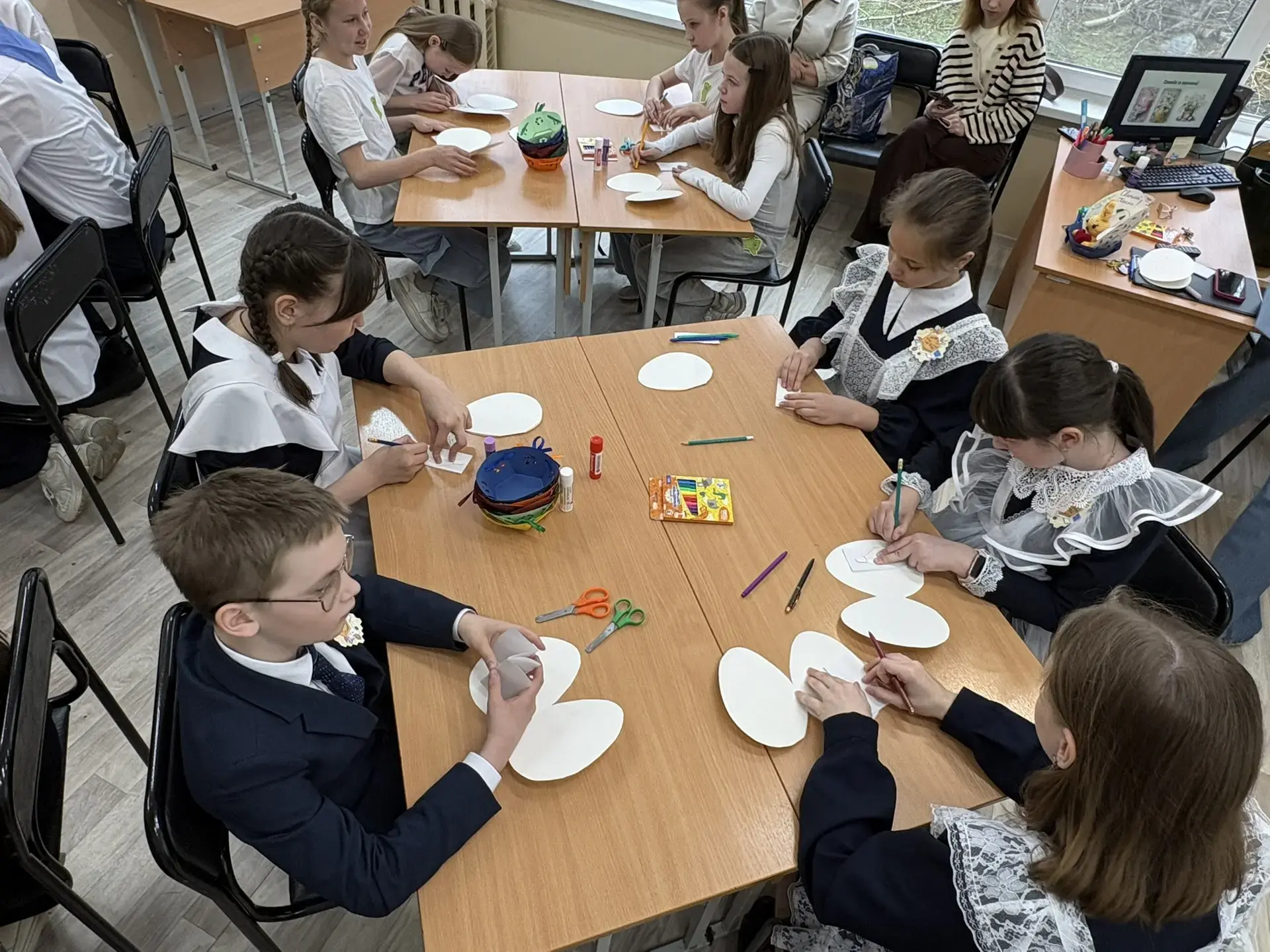 Фестивальный венок Дружбы. Пасха.  Сегодня ребята 5А класса приняли участие в региональном Фестивале