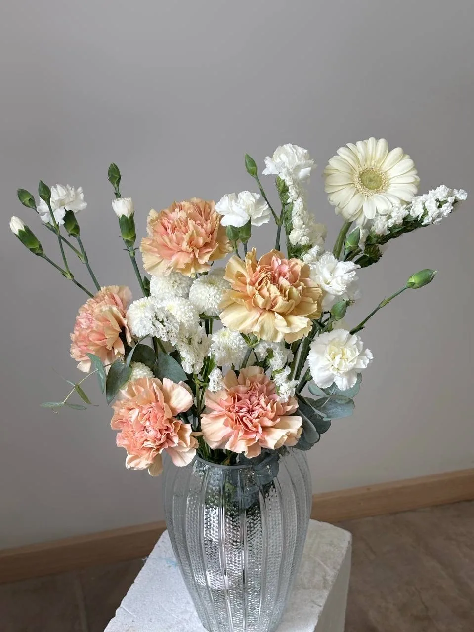 Пока погода не определилась с настроением, повышаем его самостоятельно 💐