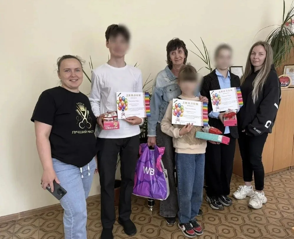 Сегодня в Управлении чествовали ребят из замещающих семей, принявших участие в выставке...