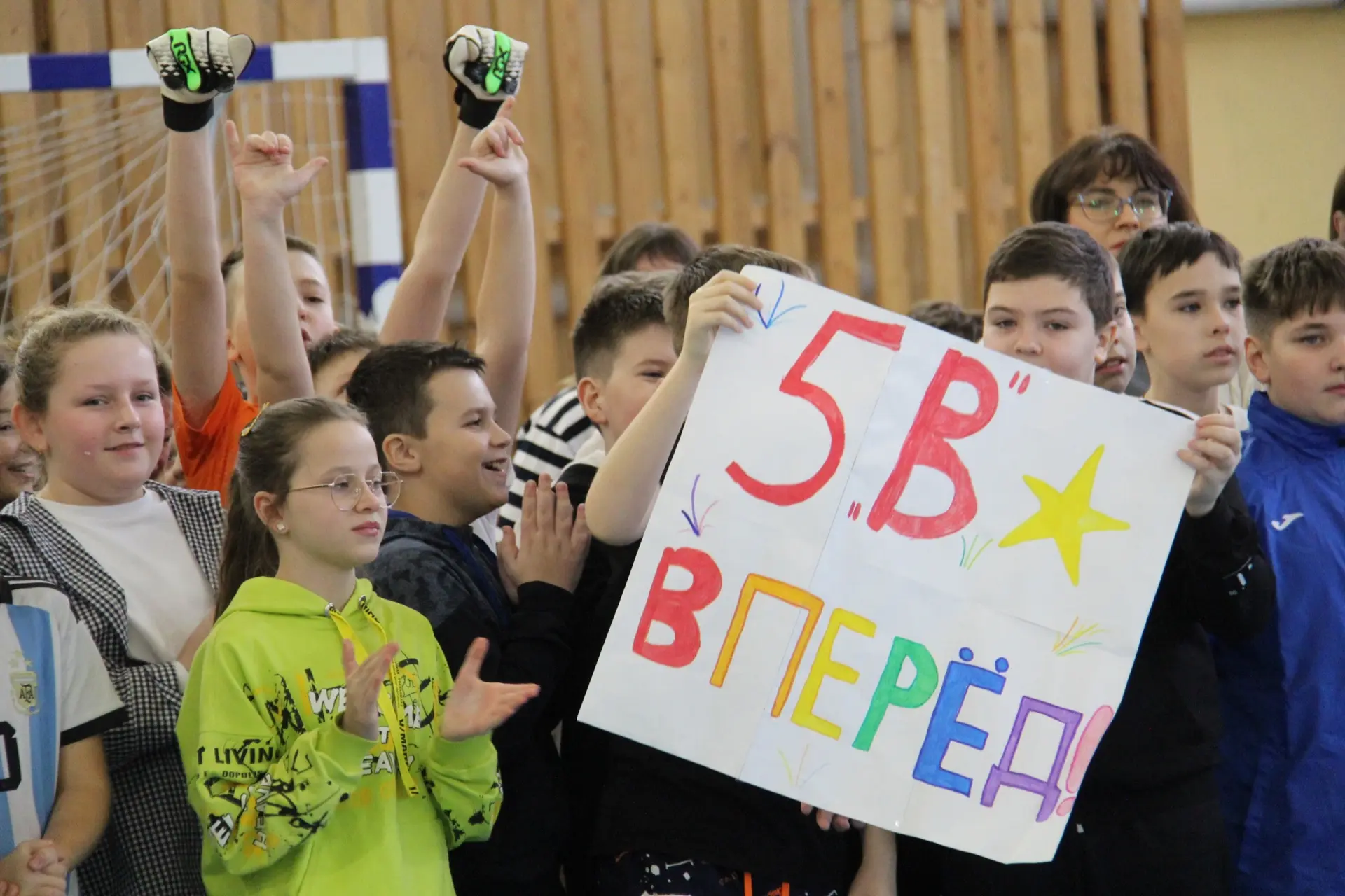 🏆 СТАРТ ДАН! ЧЕТВЕРТЫЙ ЧЕМПИОНАТ ШКОЛЫ ПО ФУТЗАЛУ ОТКРЫТ! ⚽️    Сегодня стены нашего спортивного зал
