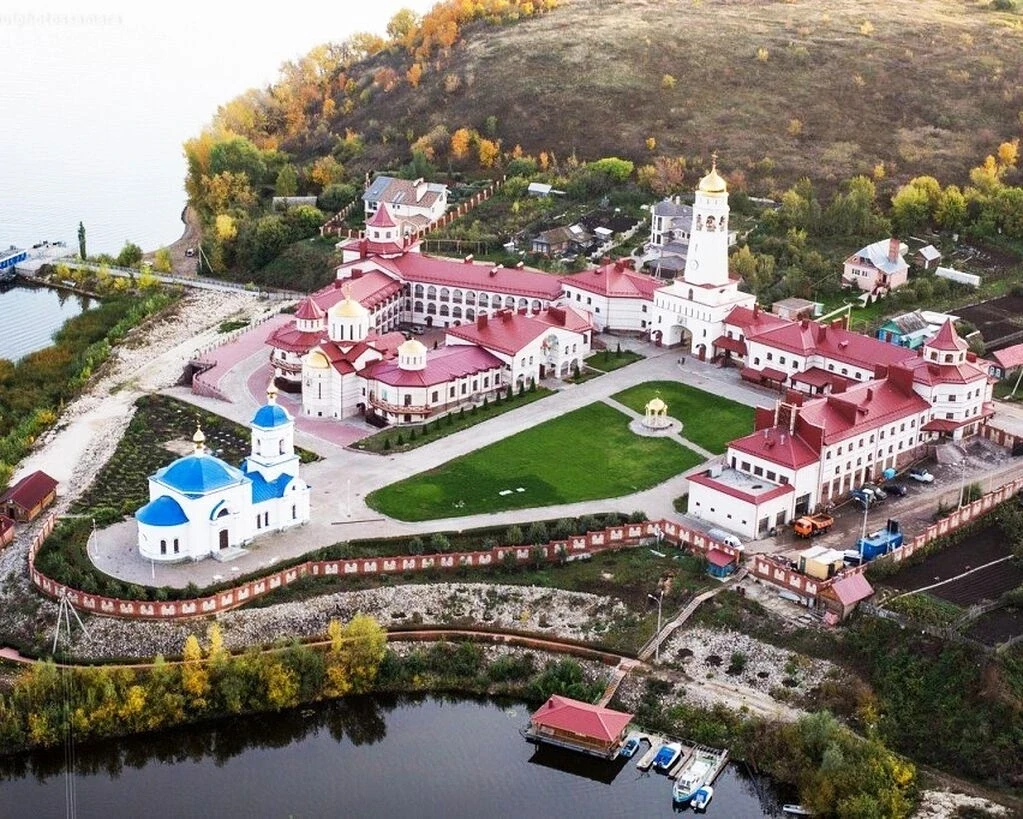 Свято-Богородичный Казанский монастырь в селе Винновка — место с удивительным видом на ...