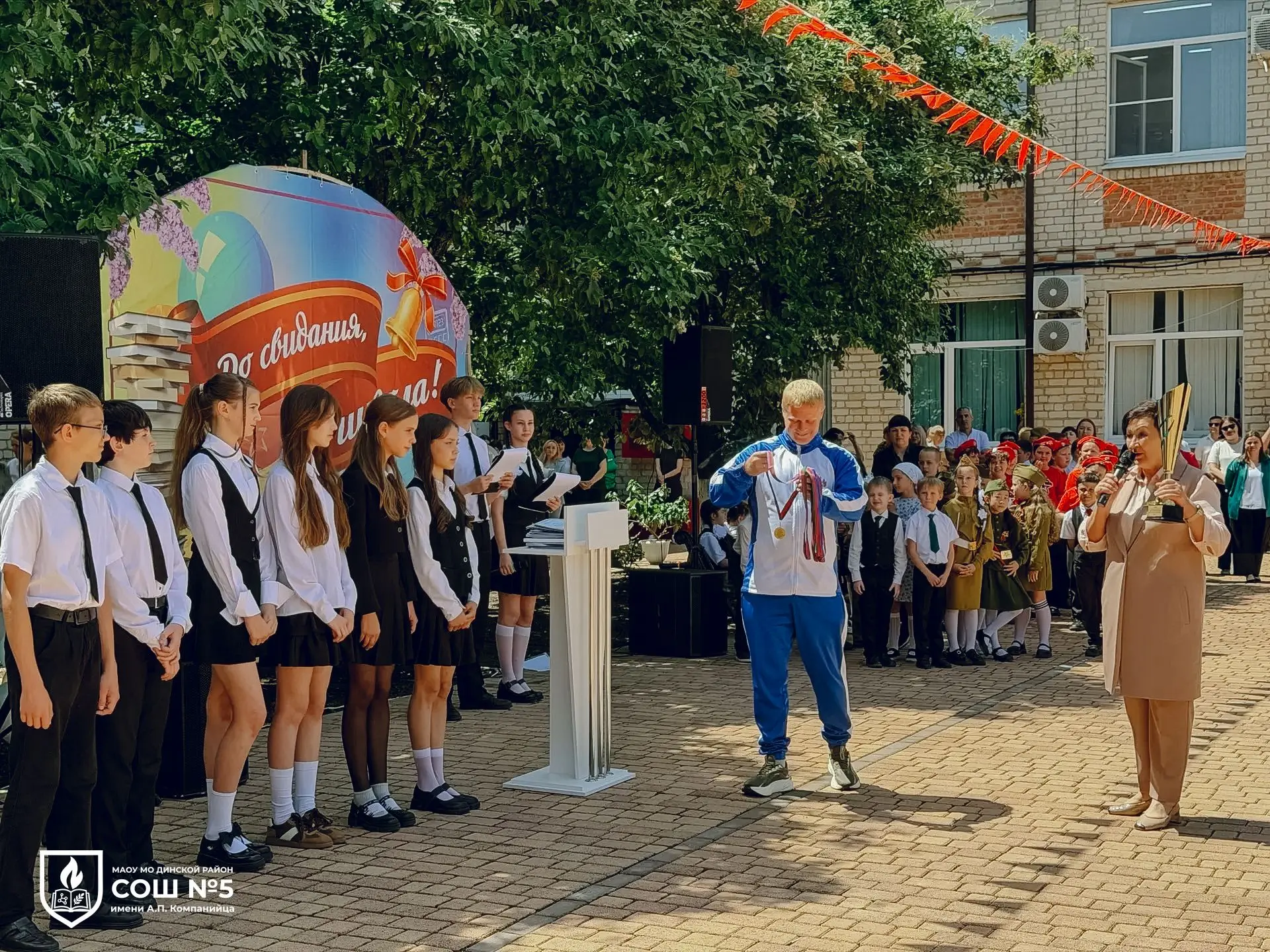🎉 Поздравляем класс-команду 6 «В» с блестящей победой! 

🎉На региональном финальном этапе Всеросси