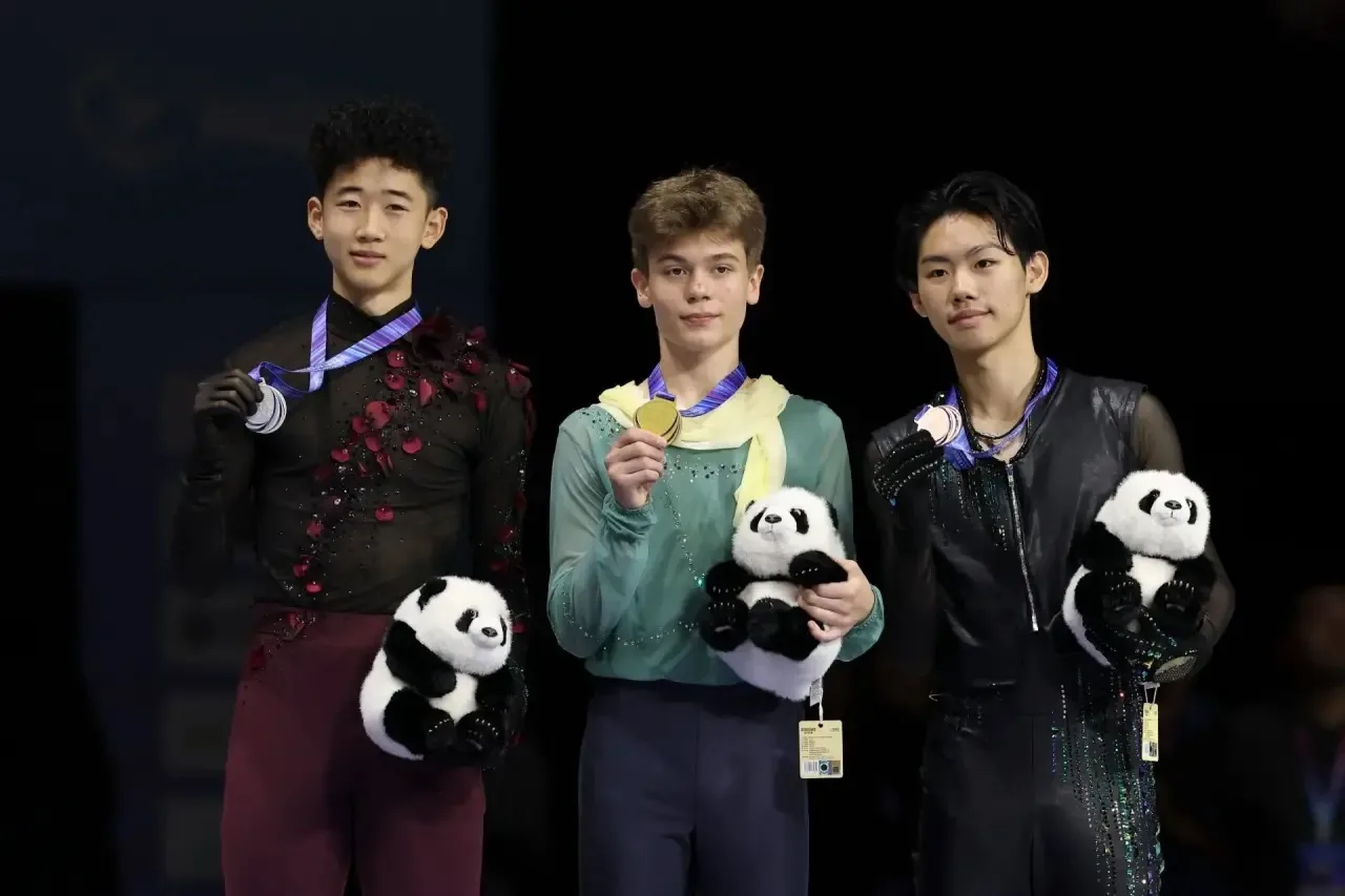 🏆🥇Четыре золота из четырех! Российские фигуристы полностью доминировали на первом эта...