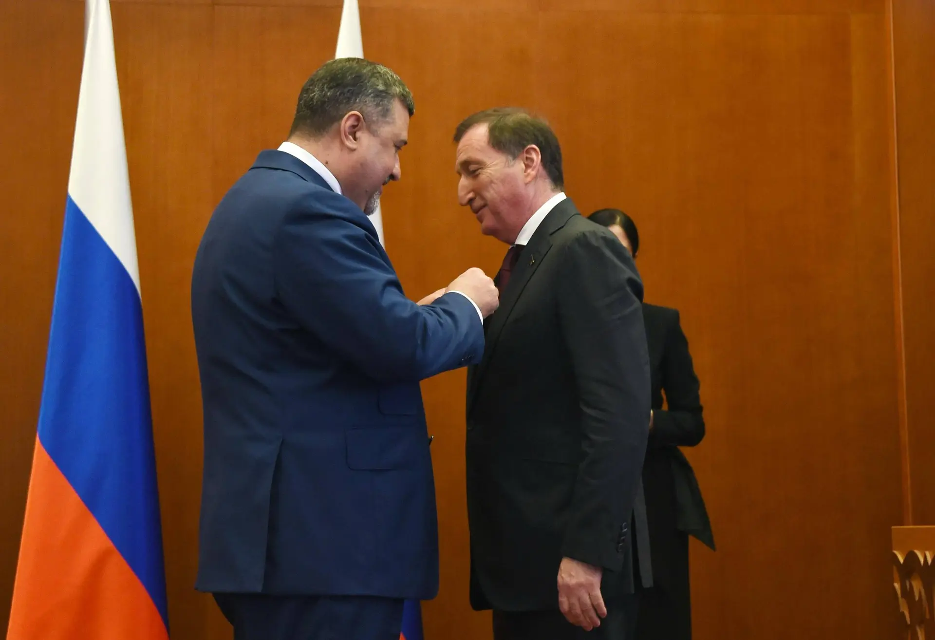 Заур Асевович Аскендеров  за вклад в развитие парламентаризма Республики Дагестан и многолетнюю плод