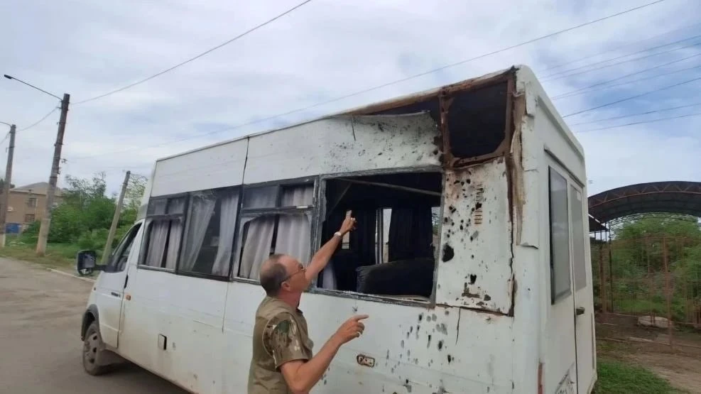 ‼️В ЛНР украинский дрон атаковал рейсовый микроавтобус, следовавший по маршруту Лисичанск – Северодо