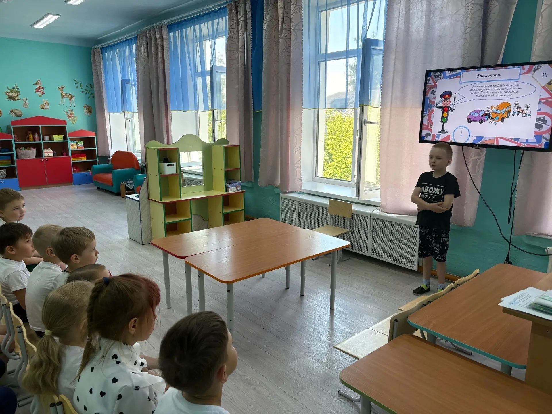 🚦 Неделя ПДД: учимся безопасности играя!

На этой неделе в нашем детском саду прошла важная тематич