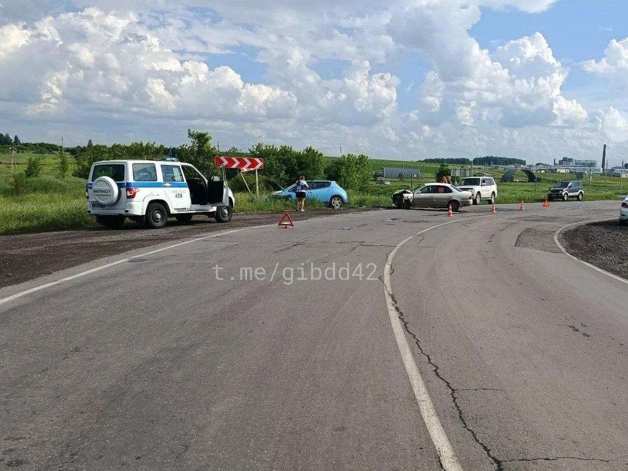 Четыре человека пострадали в ДТП под Новокузнецком 
 
🚨 Серьёзная авария произошла накануне около 1