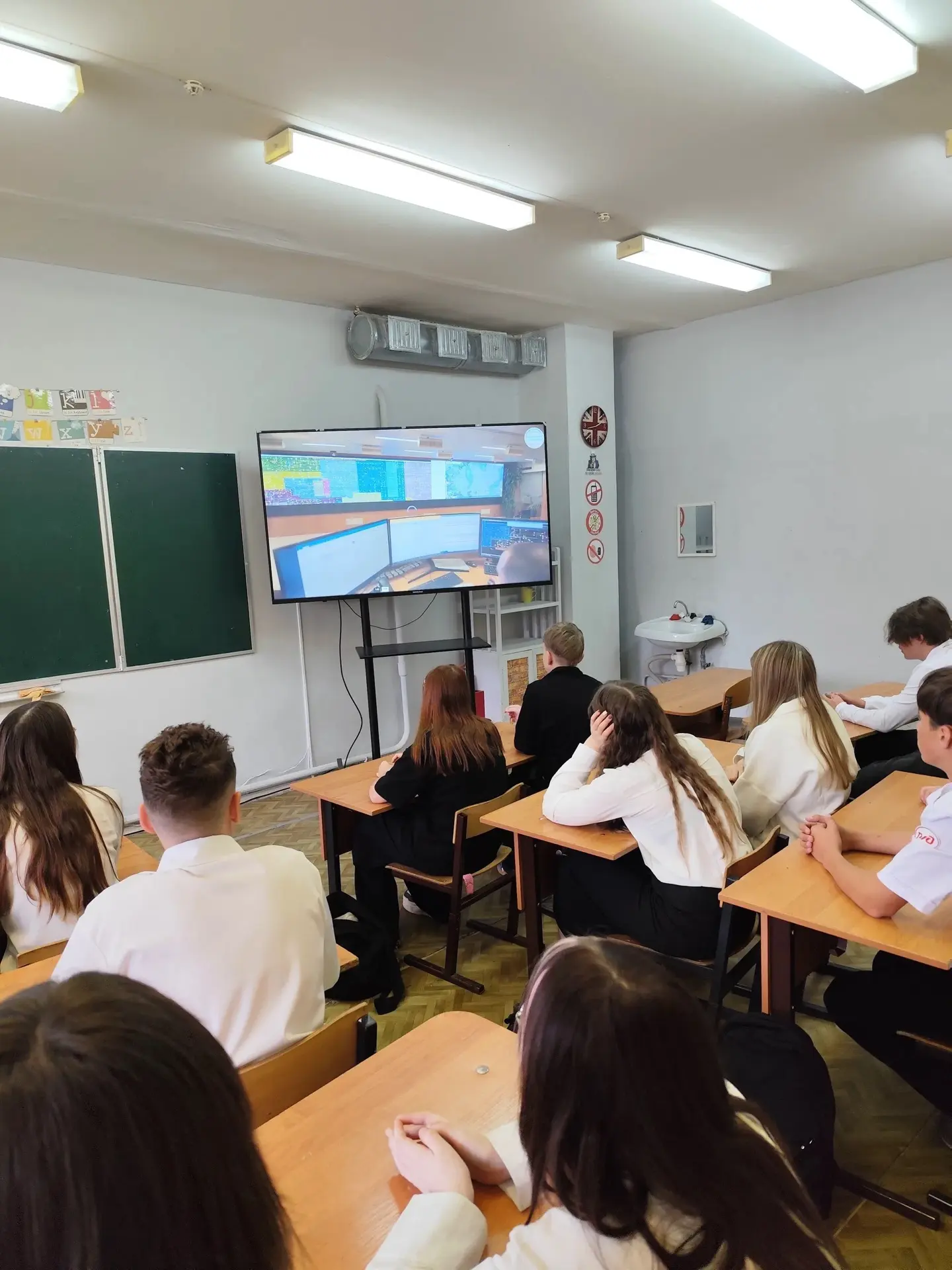 🇷🇺 В МОУ КУРОВСКОЙ СОШ № 1 СТАРТОВАЛ КУРС "РОССИЯ - МОИ ГОРИЗОНТЫ"