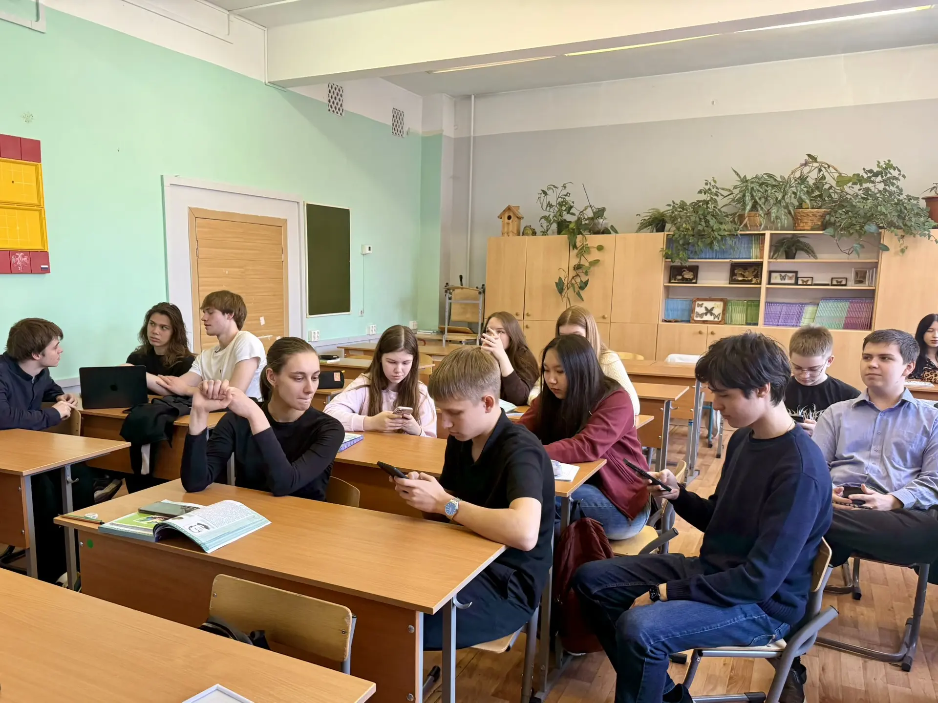 Нефть, превенторы и лидерство: необычный урок в ИТ-классе  👩🏻‍🏫 В последний учебный день перед весен