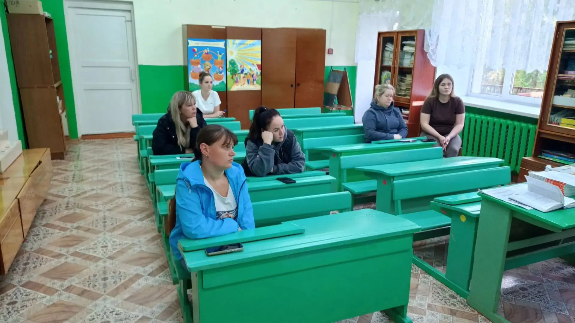 Вчера прошло родительское собрание в старшей разновозрастной группе! Олеся Анатольевна ...