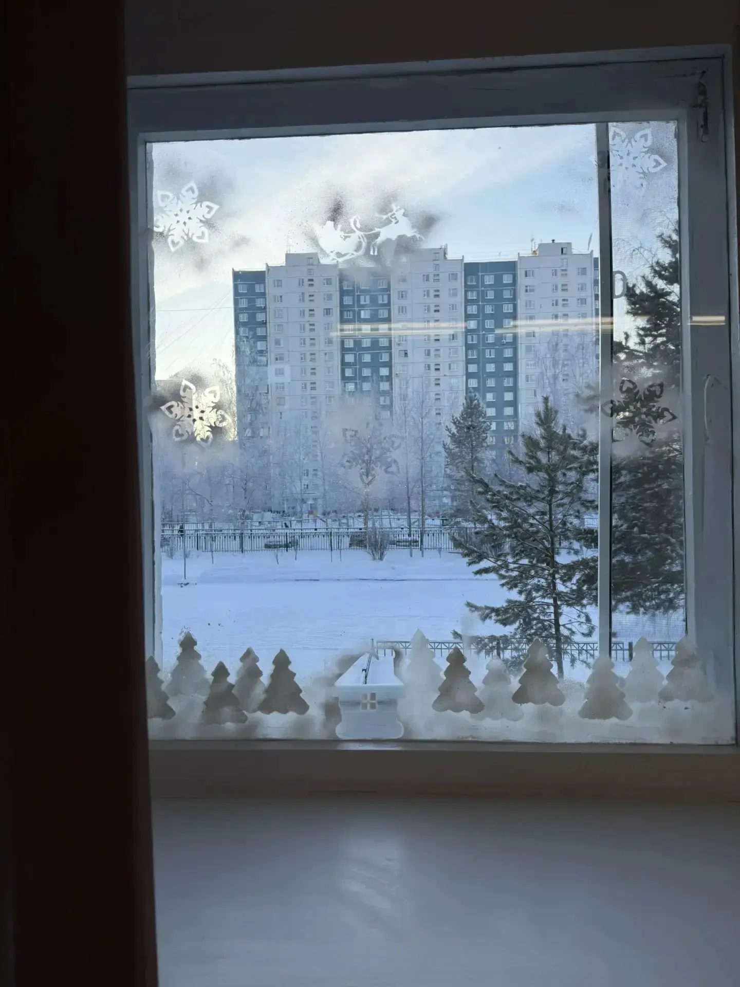 ❄✨Сейчас волшебное время, когда зимние праздники наполняют сердца радостью и теплом. 🤗  Школьники вм